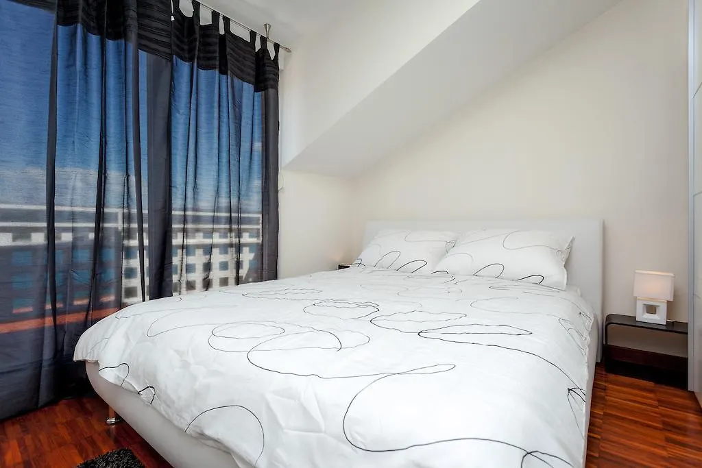 Apartment Toni Τρογκίρ