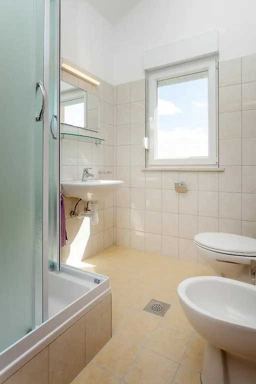 Apartment Toni Τρογκίρ Κροατία